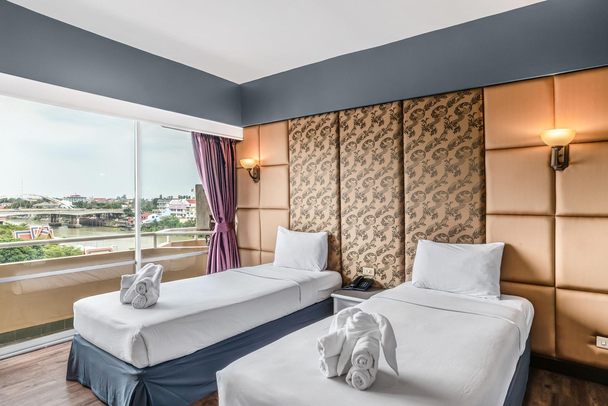 פרה נאקון סי איוטאיה Ayothaya Riverside Hotel מראה חיצוני תמונה