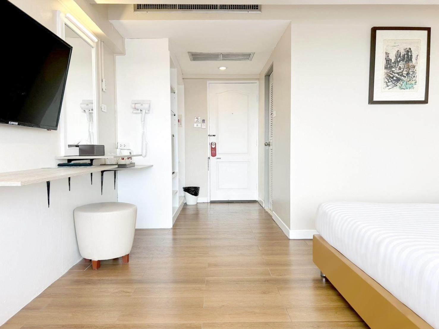 פרה נאקון סי איוטאיה Ayothaya Riverside Hotel מראה חיצוני תמונה