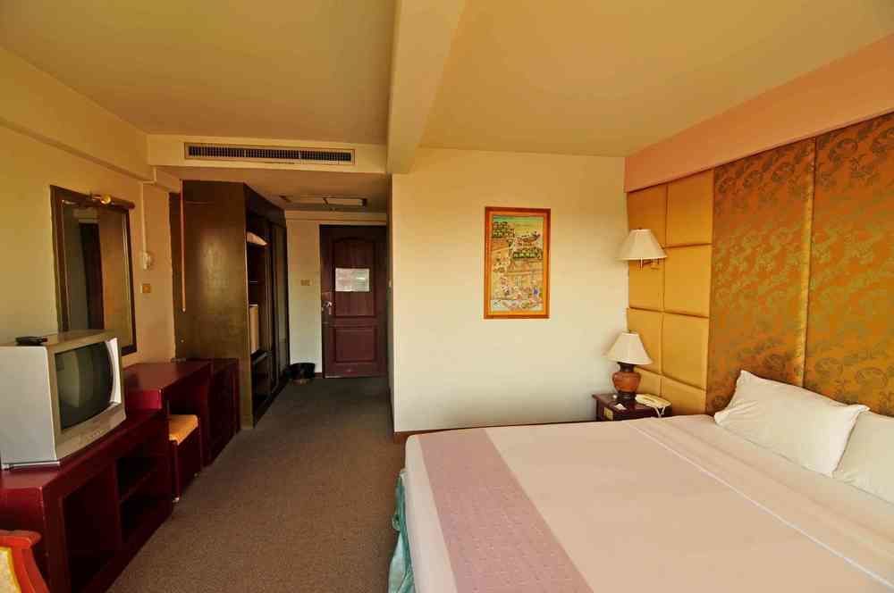 פרה נאקון סי איוטאיה Ayothaya Riverside Hotel מראה חיצוני תמונה