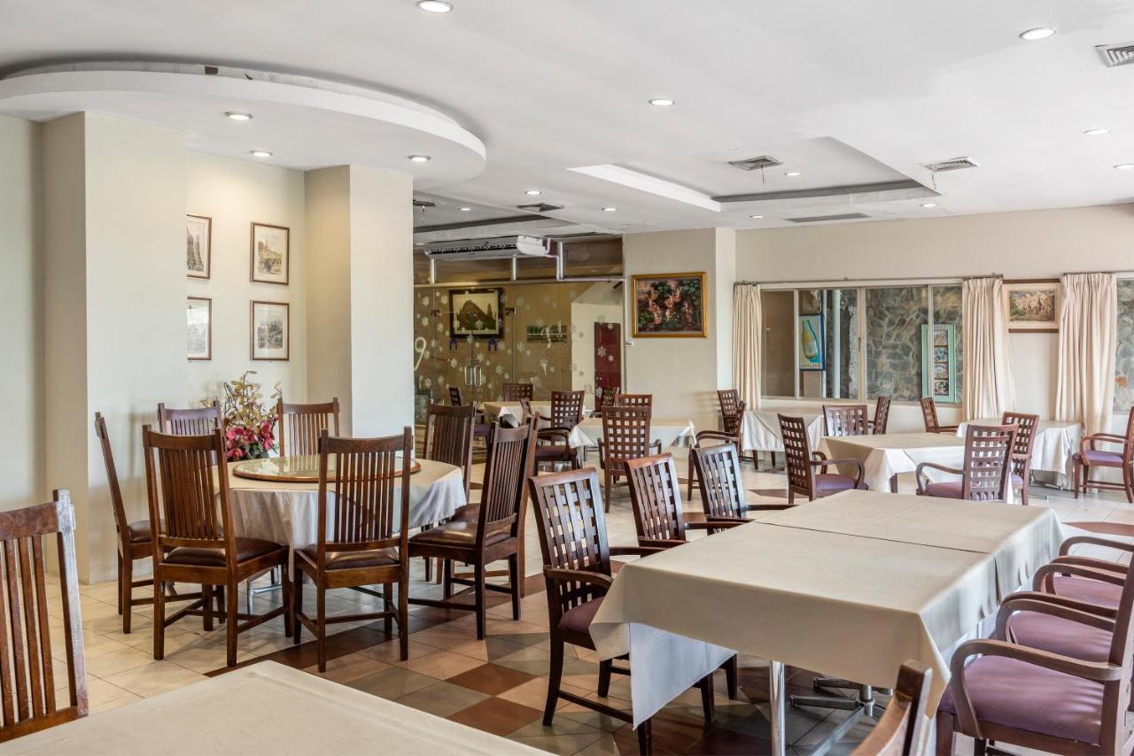 פרה נאקון סי איוטאיה Ayothaya Riverside Hotel מראה חיצוני תמונה